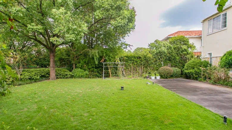 China Sea Jade Lake Shore - View 22