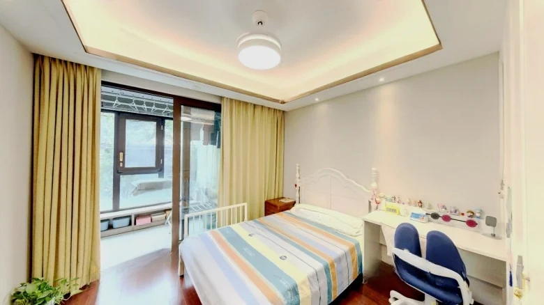 Jadeite Sky Domain Hill Garden - View 3