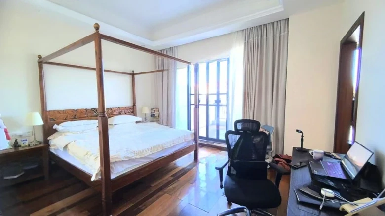 Lushang around the Island - View 4