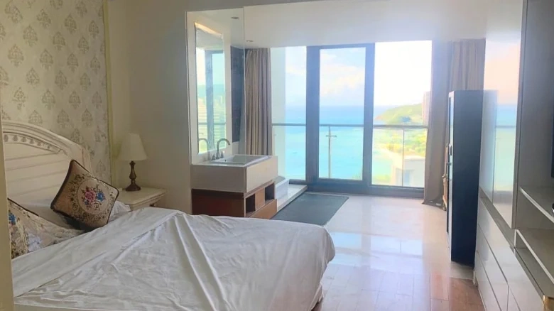 Half Mountain Peninsula Donghai Bay Phase III - View 3