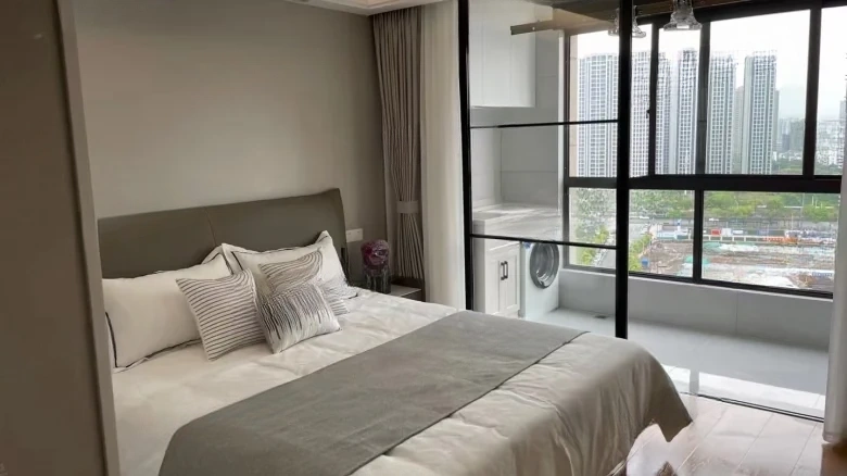 Oceanside Deer City Mansion - View 6