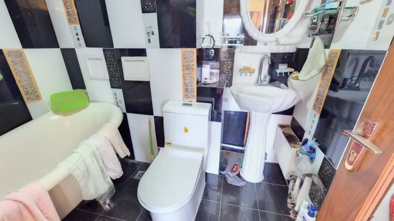 Observation Construction Courtyard Garden - View 14