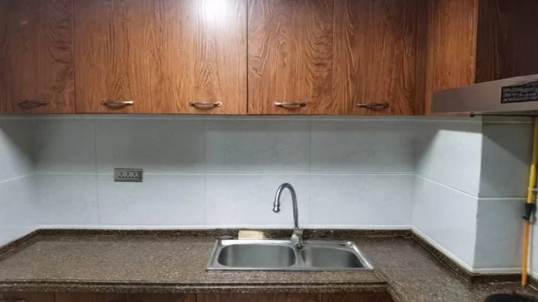 Nanhu One号 The '号' is typically left in Chinese as it can refer to a specific designation or number in a series, which doesn't have a direct equivalent in English. If an exact translation without characters is required, it would be - View 12