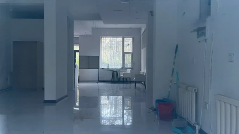 Changchun Pearl明珠 can be directly translated as part of the place name and a literal translation, but for a more cohesive English name or title that might represent a project, building, or landmark in Changchun city, it could simply be rendered as - View 2