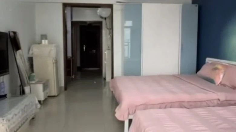 Sanya Golden Phoenix Seaview Apartment - View 4