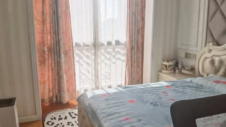 Lordly Presence New City - View 1