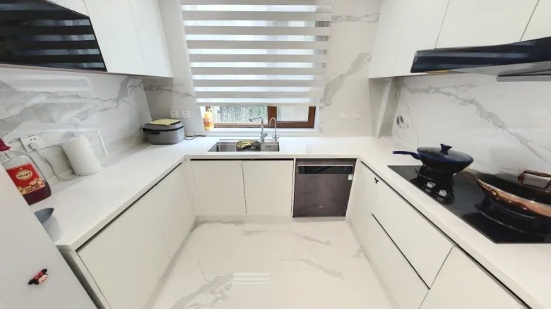 Golden Sunriver Mountain Vista - View 13