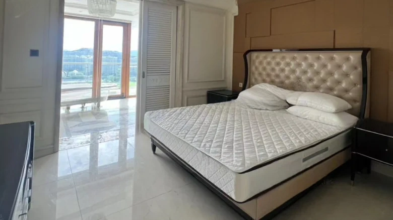 Half Mountain Peninsula - View 4