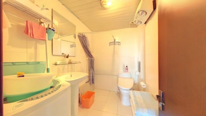 Rich Rhein Garden - View 9