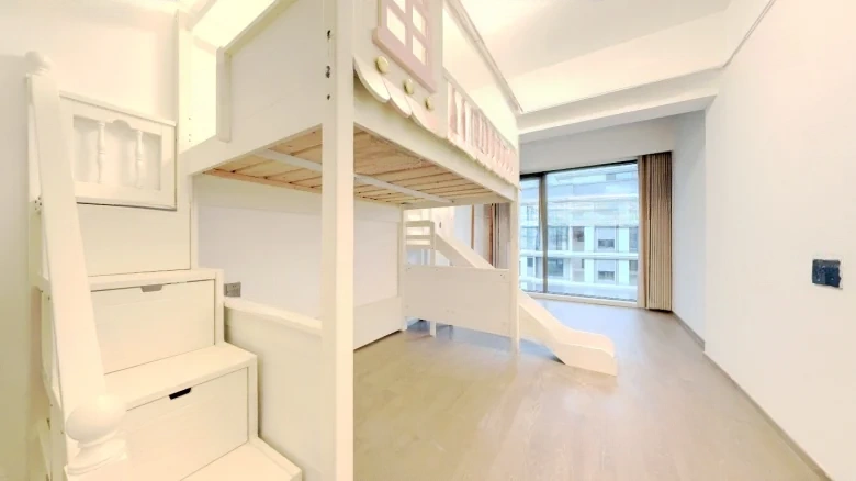 Signatura Lakefront Left Bank - View 3