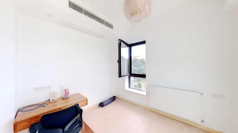 Dian Shan Lake No. 1 - View 4