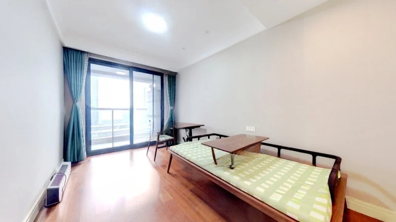 Green City Gold Sand Phoenix Arising at Dawn Choir - View 2