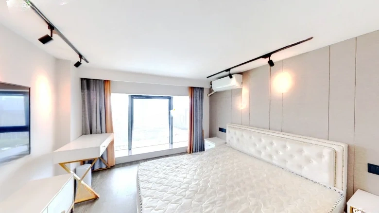 Mid-Winning Cloud Sky - View 3