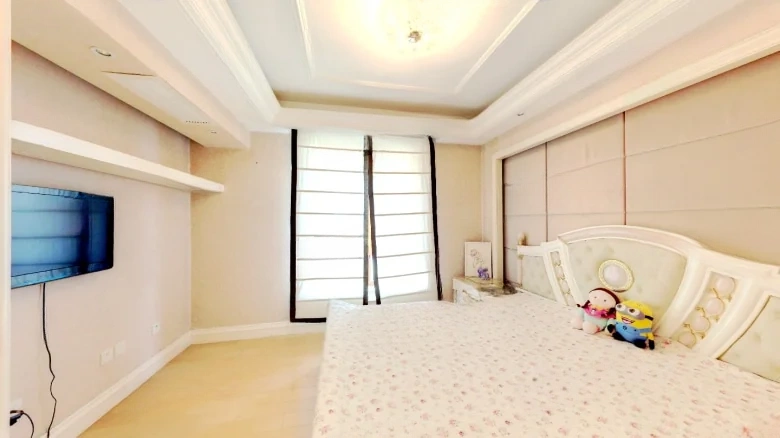 Longwan Villa - View 3