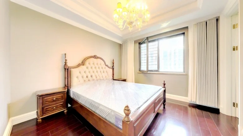 Wanda Mansion - View 2