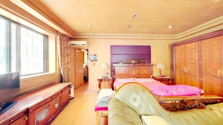 Guoshi Street Neighborhood West District - View 3