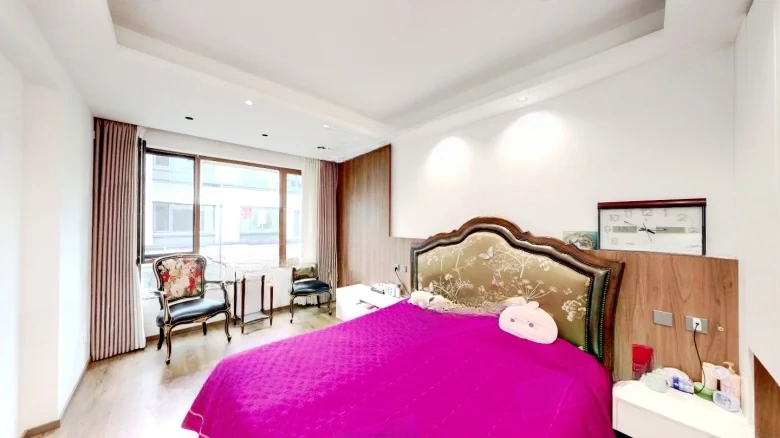 Golden Sunriver Mountain Vista - View 8