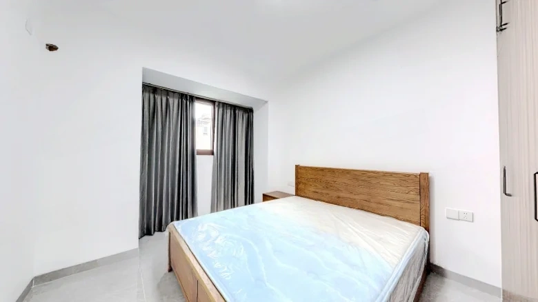 Liangjiang Spring City Spring Retreat Garden - View 1