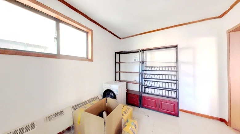 Ring Sea Apartments - View 4