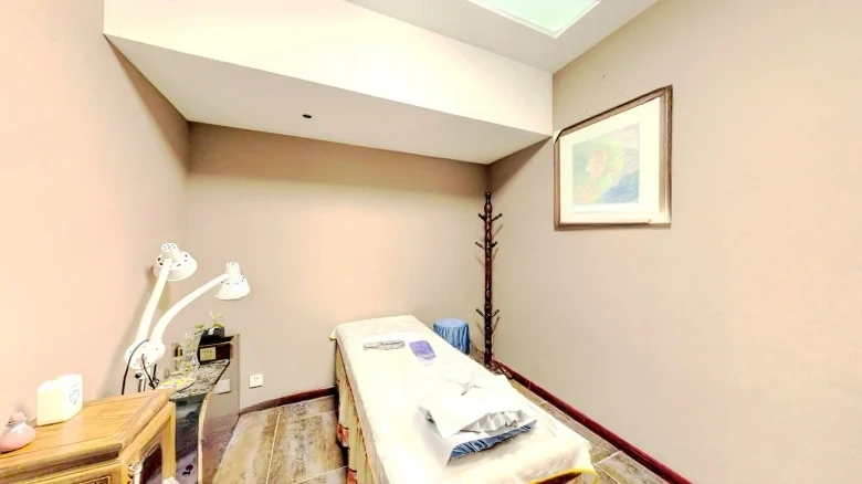 Hongsheng Longtan Mansion - View 3