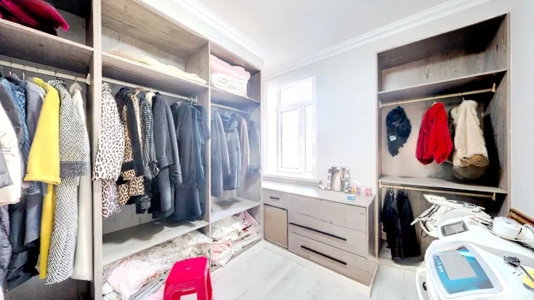 Baoyi Lijing Mountain - View 3