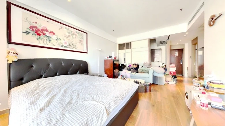 Elegant Courtyard Collection - View 3