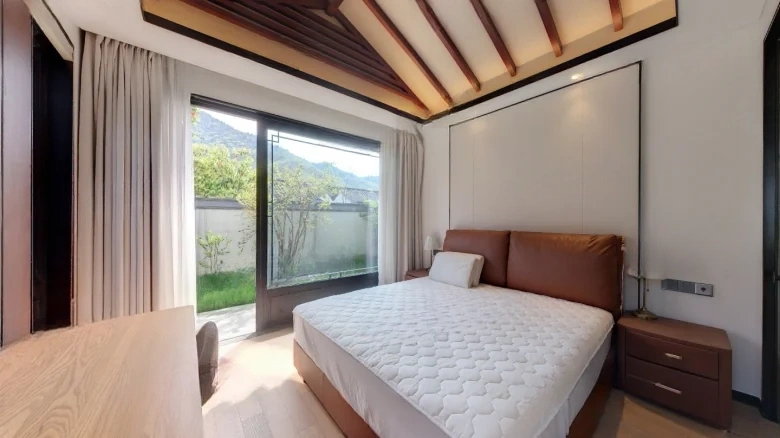 Inkstream Lake - View 5