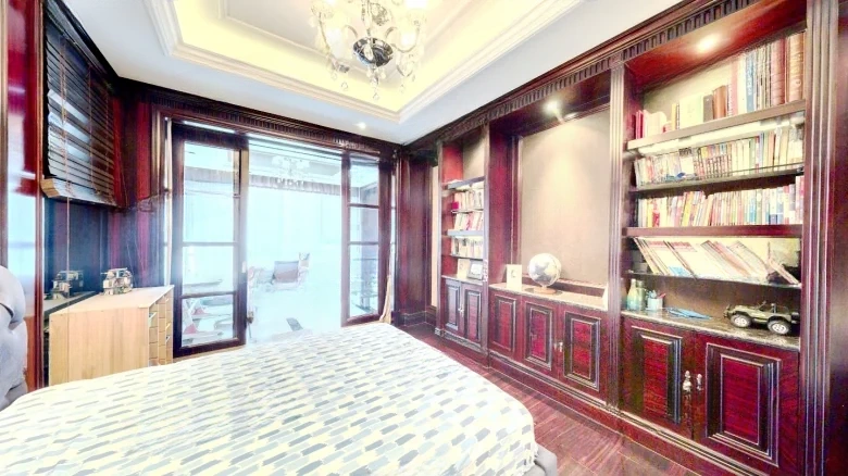 Hengda Huafu碧桂園并不代表恒大华府的具体英文名称，所以仅根据“恒大华府”翻译，结果为 - View 3