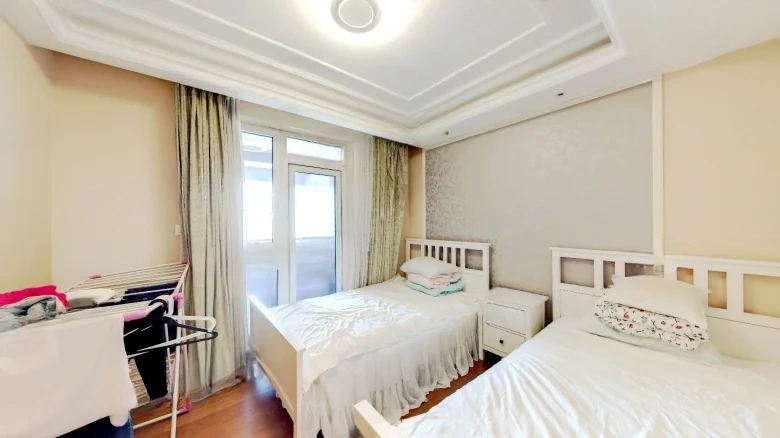 Crescent Estate Hubergy - View 3