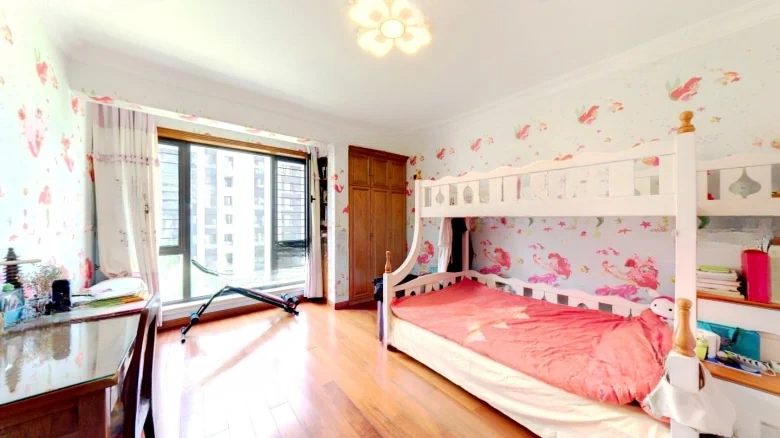 Luhua Crystal Livan Platinum Bay - View 4