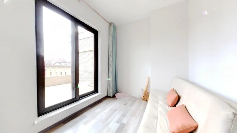 Poly Real Roland Sea Bay - View 8