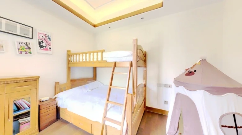 Green Town Peach Blossom Spring - View 2