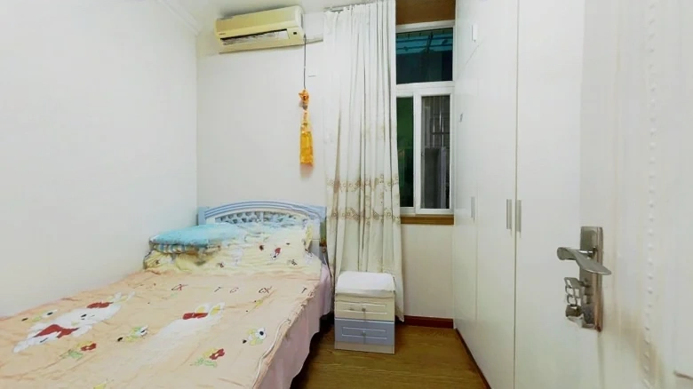 Golden Coast Apartments - View 4