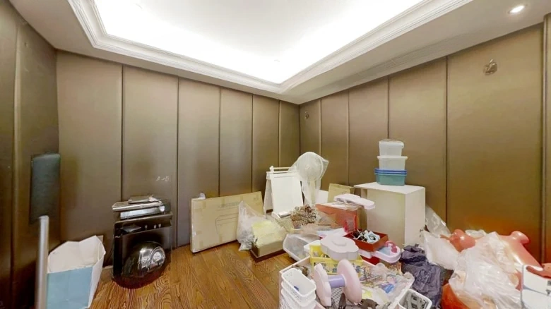 Red Sun Fragrant Retreat - View 3