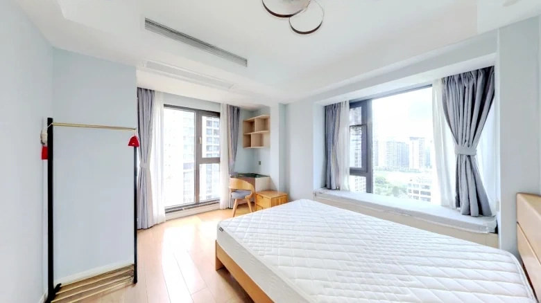 Green Town Rose Garden - View 3