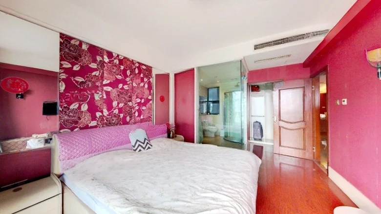 Chief SeatHOLDER或是更常见的表述方式为AbbotAbbess for宗教背景下的 - View 3