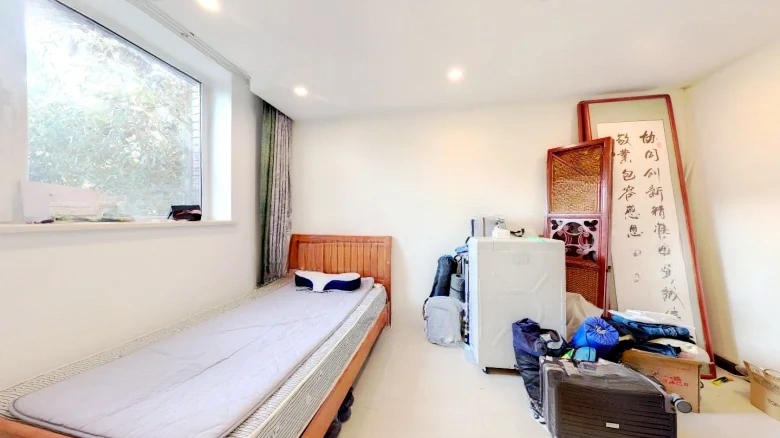 Ocean Retreat Verdant Courtyard - View 4