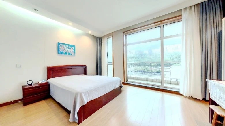 Imperial View Garden - View 5