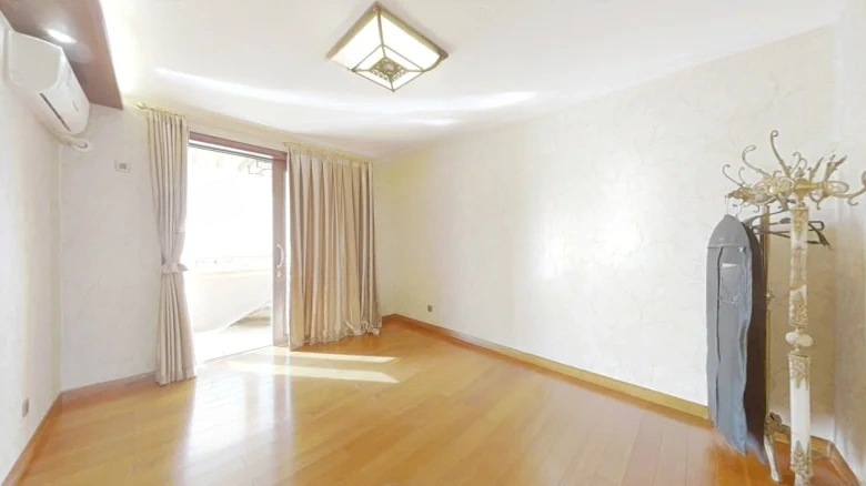 State Trade Gold Coast Beach - View 3