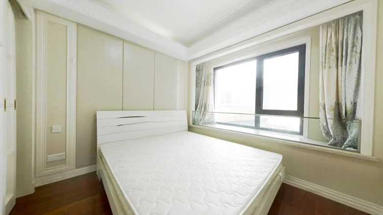 Crown Center Yuefu - View 2