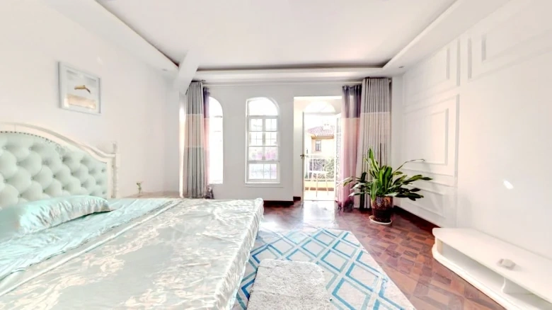 Dianchi Wei Cheng Yanlan Bay - View 4