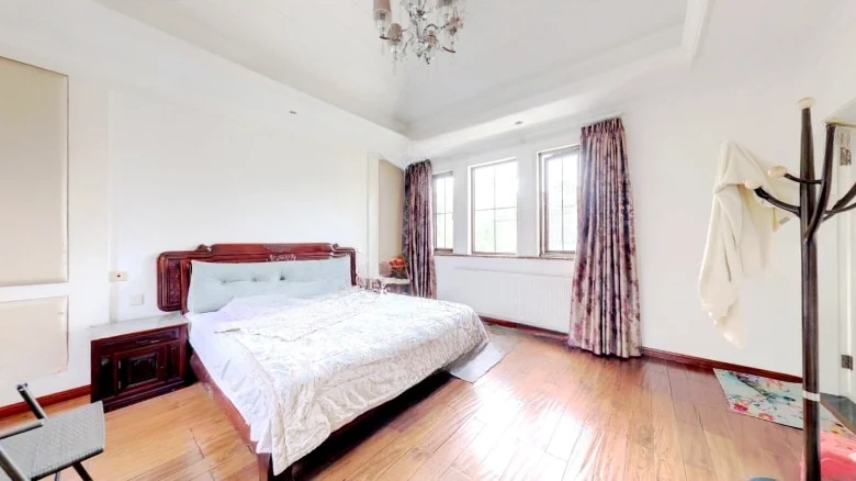 Central Villa Bluecaster - View 4