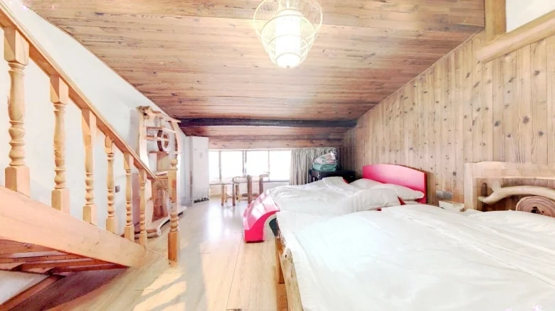 Northeast Street - View 8