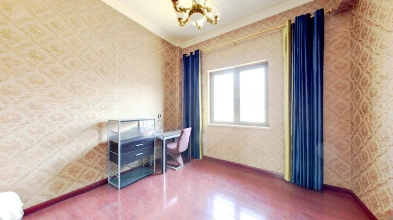 Cambridge Manor - View 2