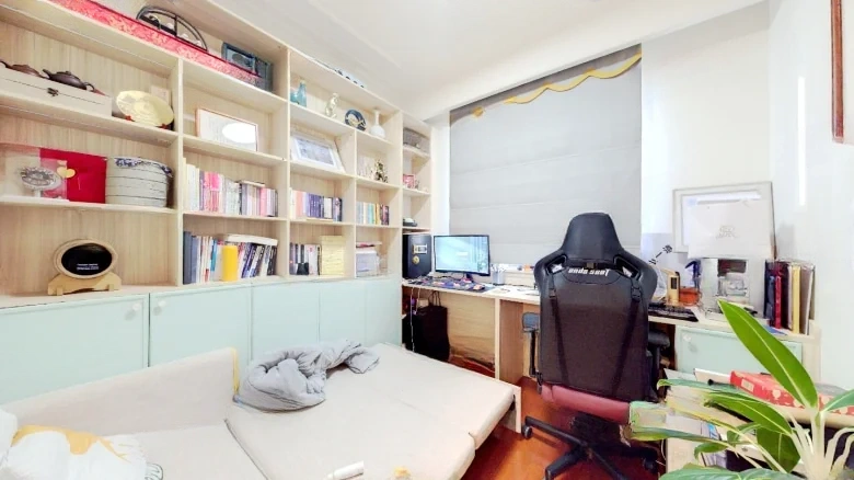 Century View Mansion - View 4