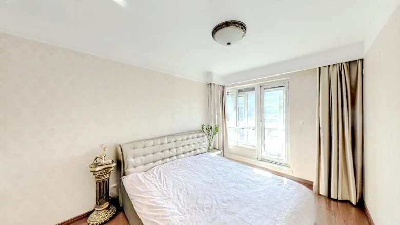 Vanke Golden Bay - View 3