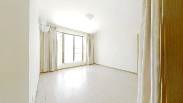 Scenic Garden Residence - View 3