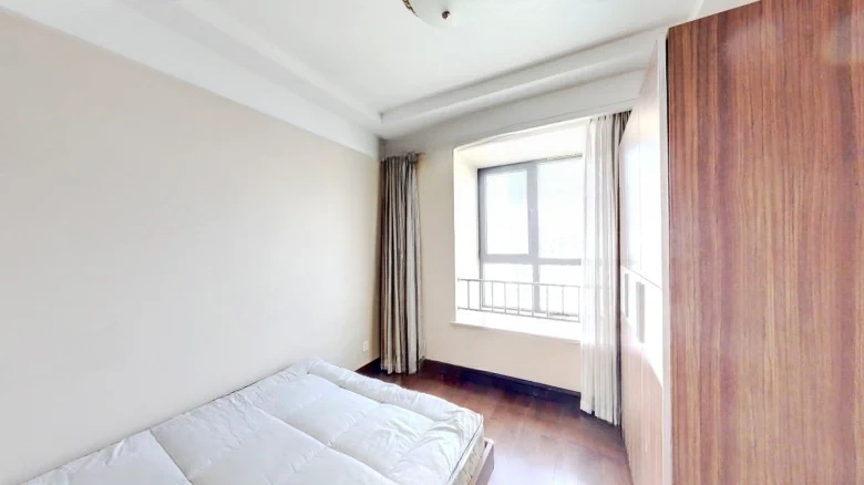 Lushang Shoufu - View 2