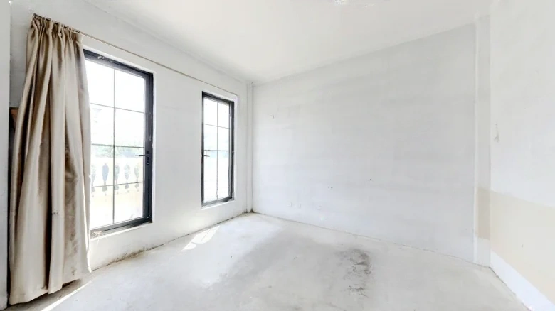 Spring Verdant Villa - View 9