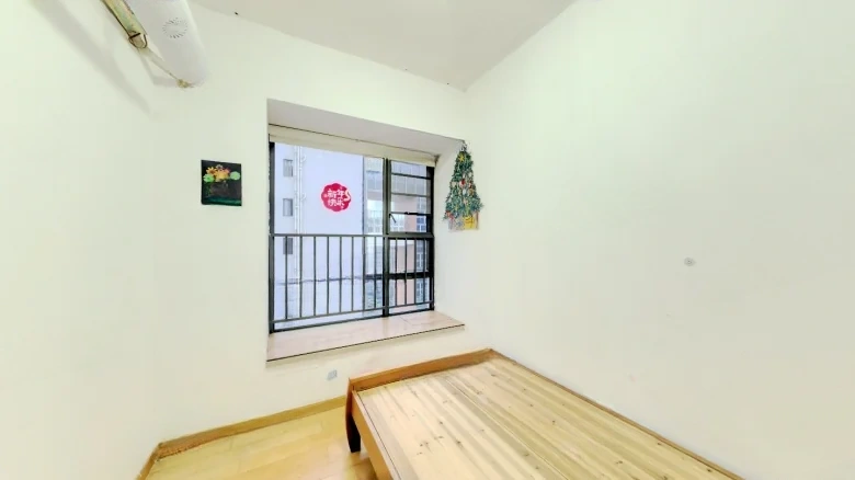 Poly Heartland Whisper - View 3